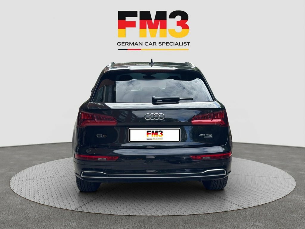 Audi Q5 2L S Line Black #6