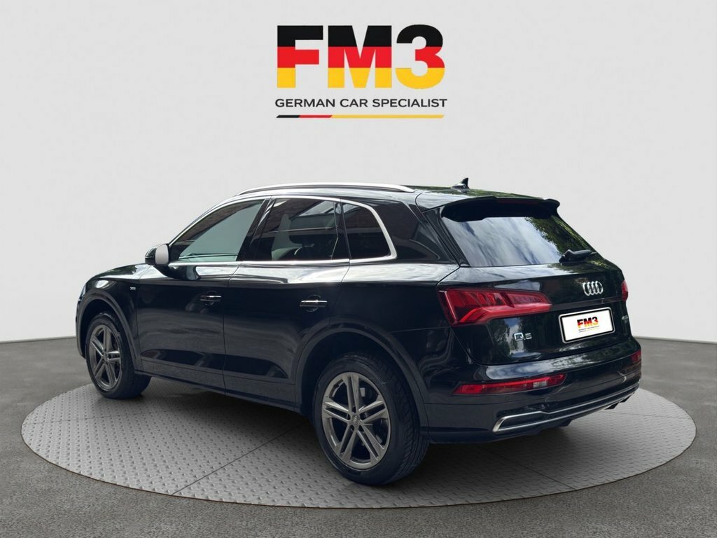 Audi Q5 2L S Line Black #5