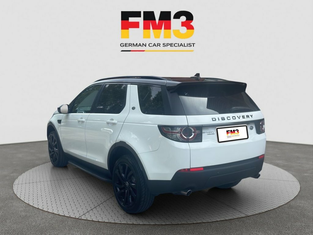 Land Rover Discovery Sport 2L Hse Black White #5