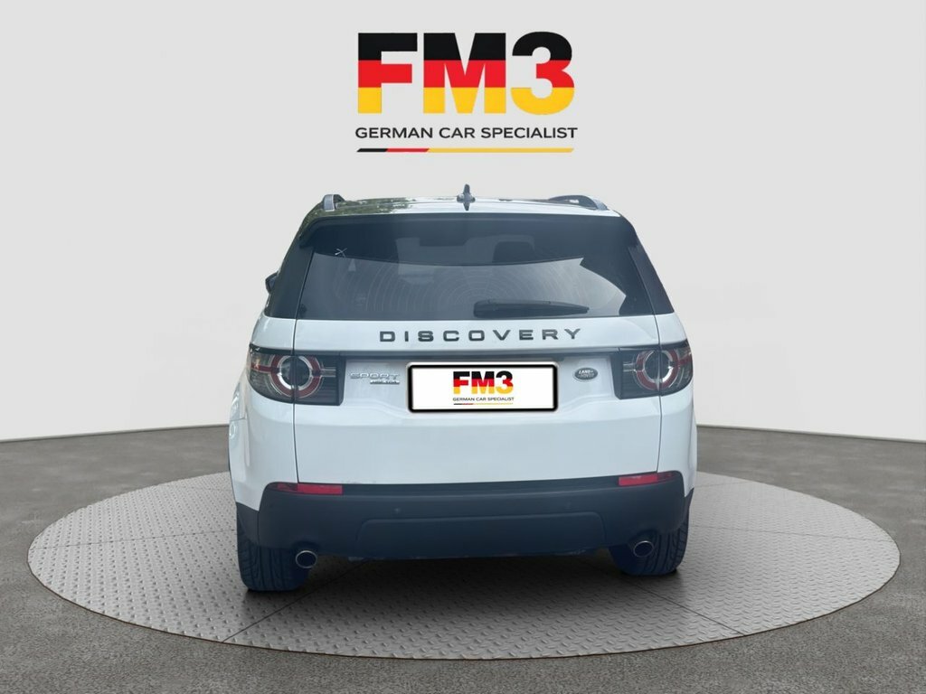 Land Rover Discovery Sport 2L Hse Black White #6