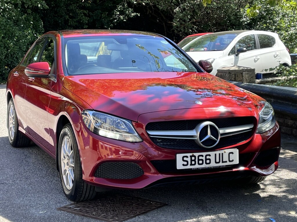 Mercedes-Benz C Class 2.0 C200 Se Saloon Euro 6 S S Red