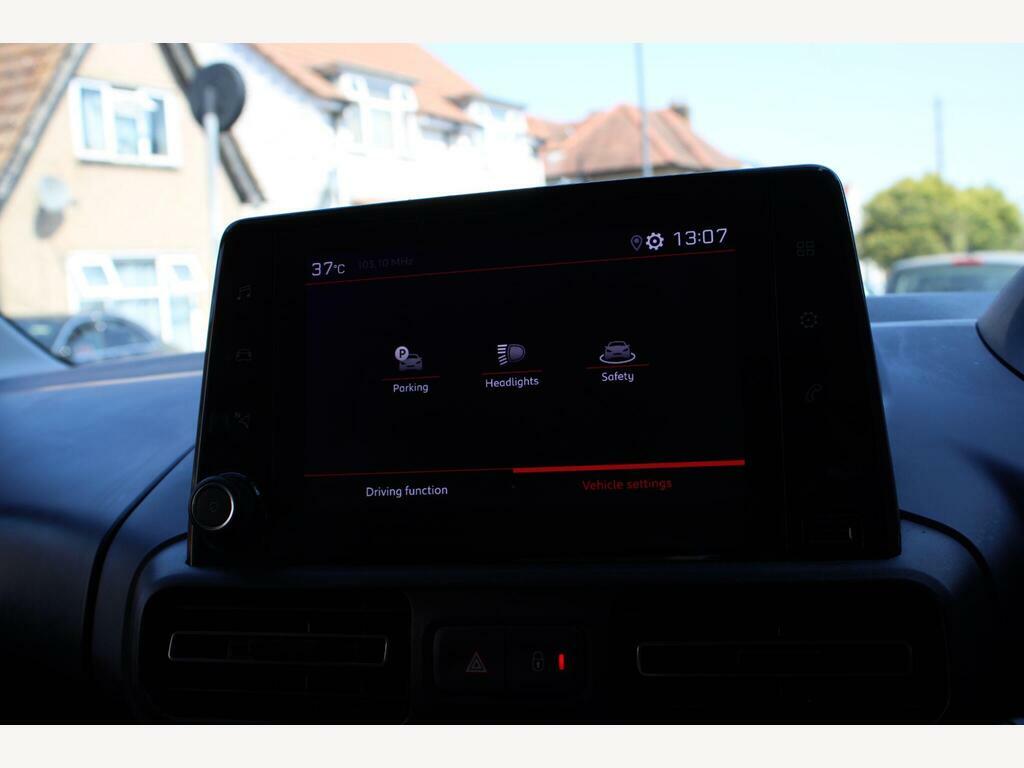 Peugeot Rifter 1.2 Horizon Re 129 Bhp Grey #31