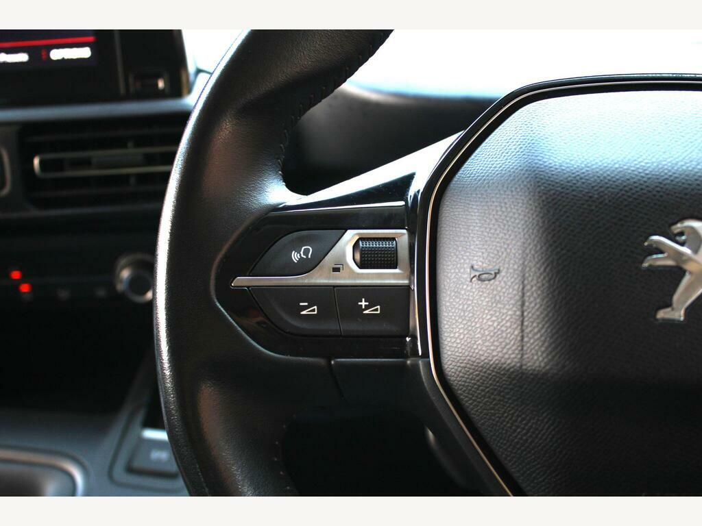 Peugeot Rifter 1.2 Horizon Re 129 Bhp Grey #25
