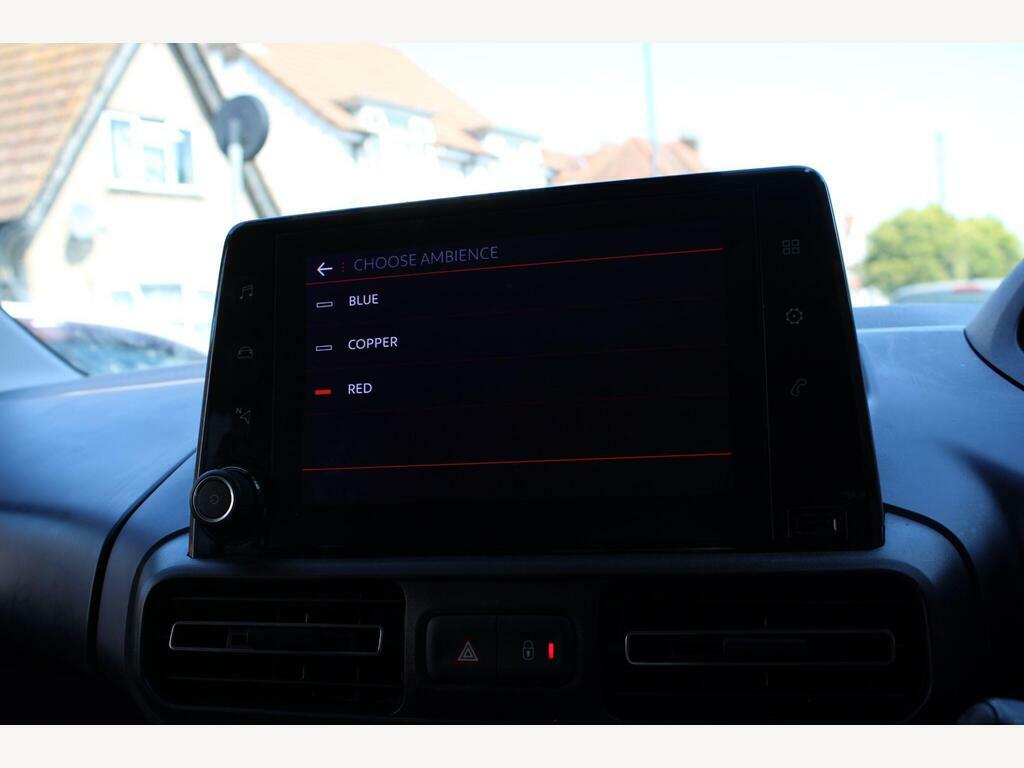 Peugeot Rifter 1.2 Horizon Re 129 Bhp Grey #32
