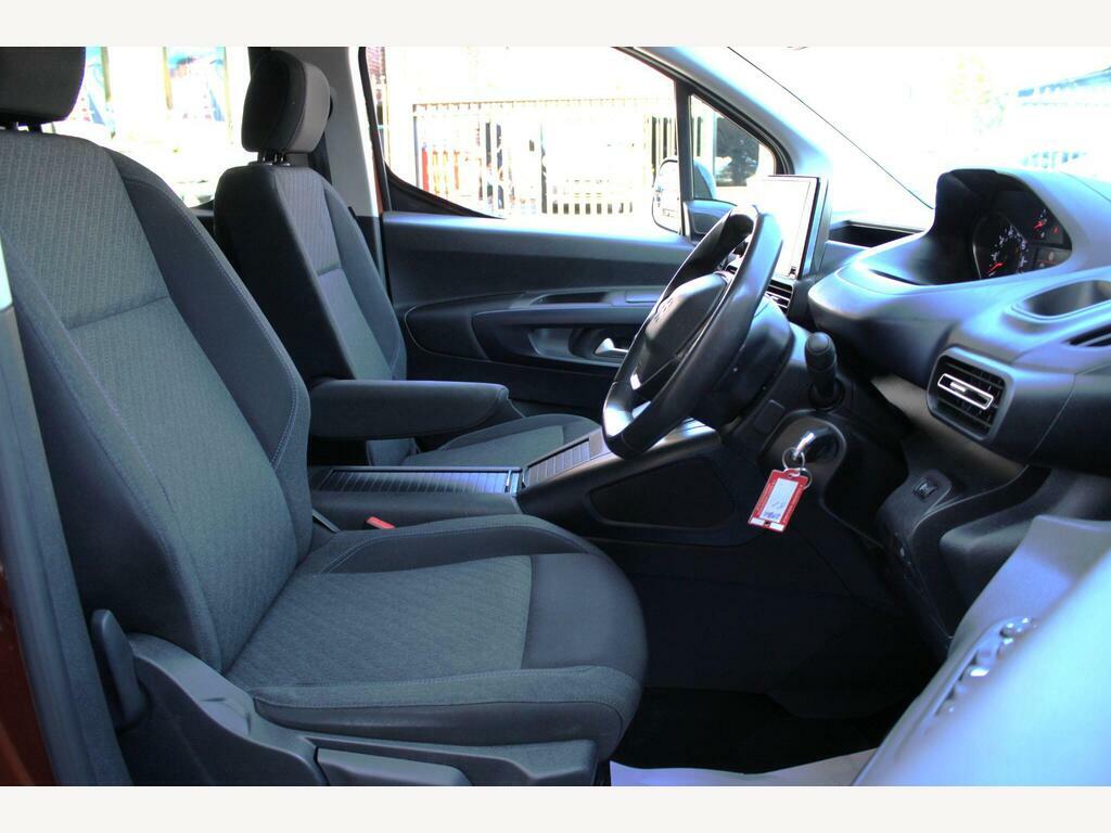 Peugeot Rifter 1.2 Horizon Re 129 Bhp Grey #8