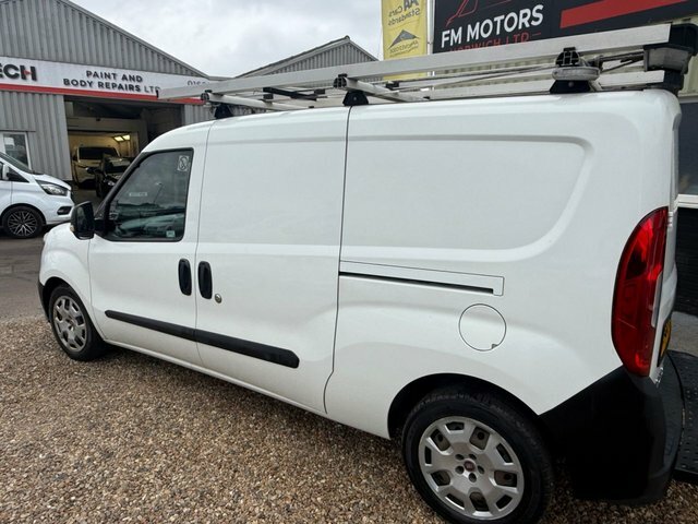 Fiat Doblo Jtd Multijet 16V Panel White #2