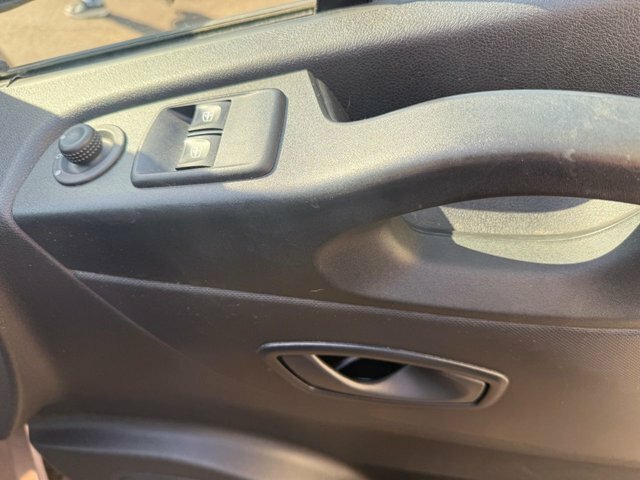 Renault Trafic 2.0 Dci Energy 28 Business Swb Standard Roof Euro White #19