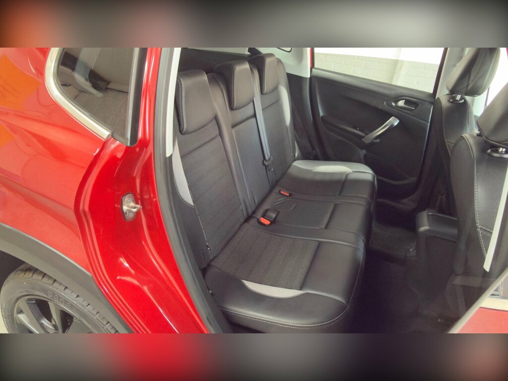 Peugeot 2008 1.2 Puretech Allure Eat Euro 6 Ss YT18CKN Red #6