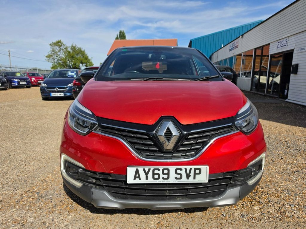 Renault Captur 1.3L S Edition Red #3