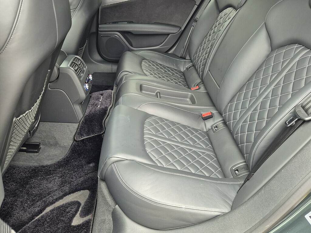 Audi S7 Hatchback Black #19