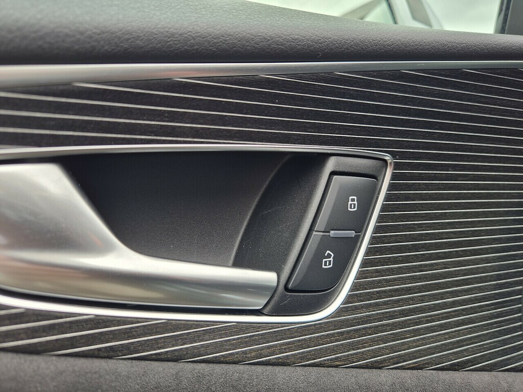 Audi S7 Hatchback Black #11