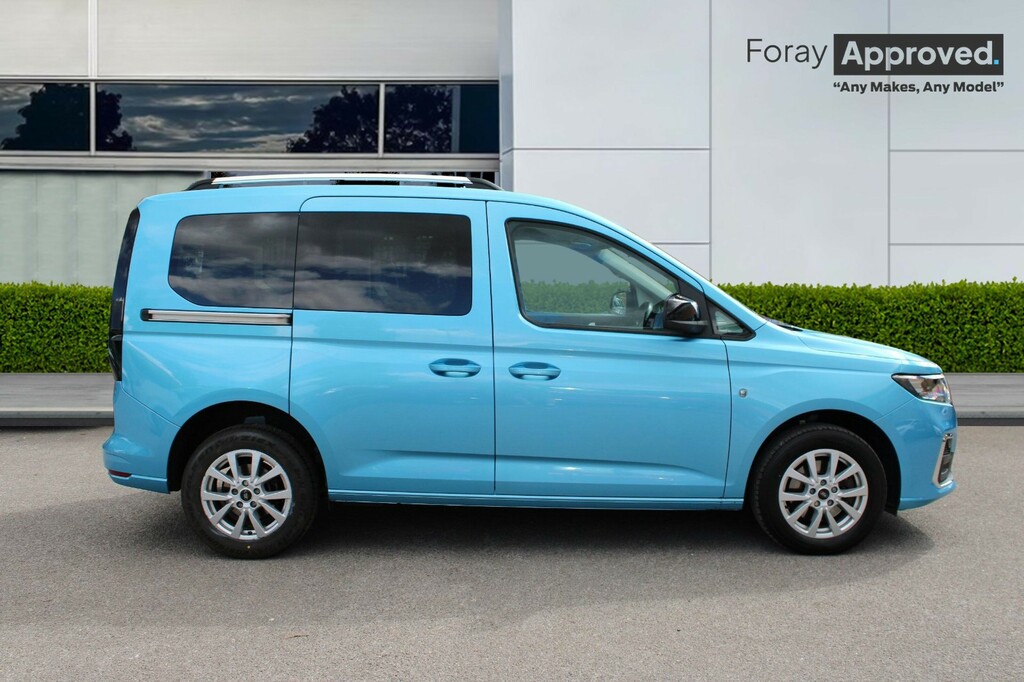 Ford Tourneo Connect 2.0 Ecoblue Titanium Blue