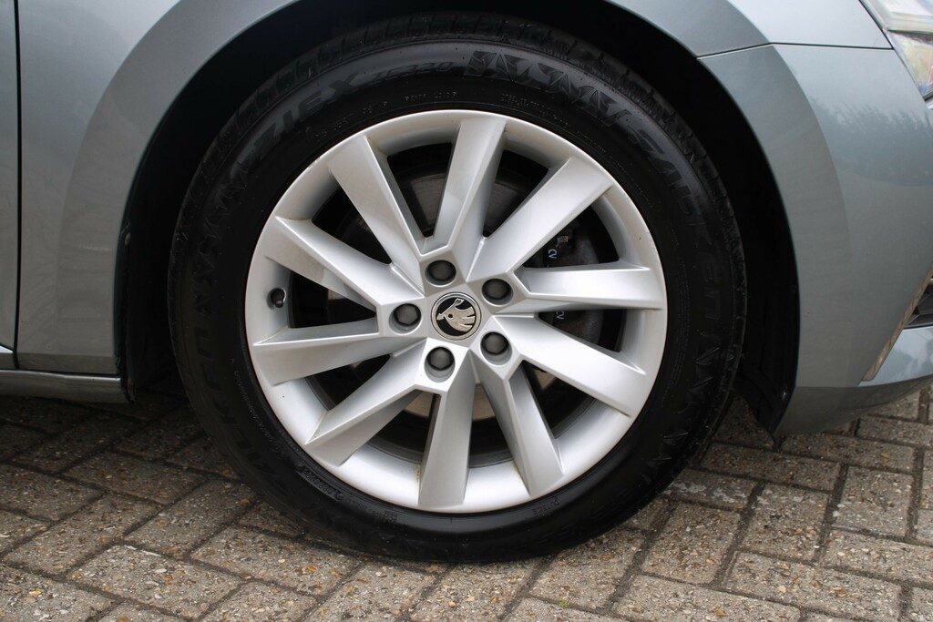 Skoda Superb 2.0 Tsi Sportline Plus Hatchback Dsg Eu Grey #7
