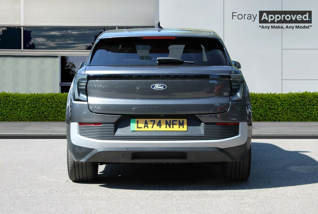 Ford Explorer 210Kw Select 77Kwh Grey #4