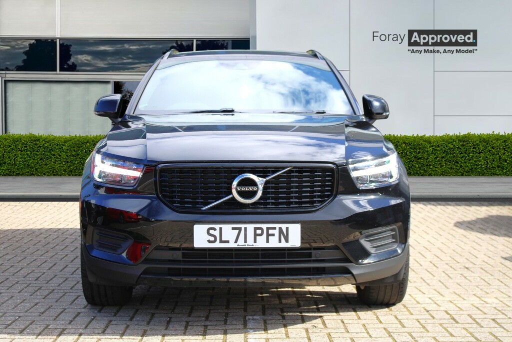 Volvo XC40 1.5 T4 Recharge Phev R Design Black #2