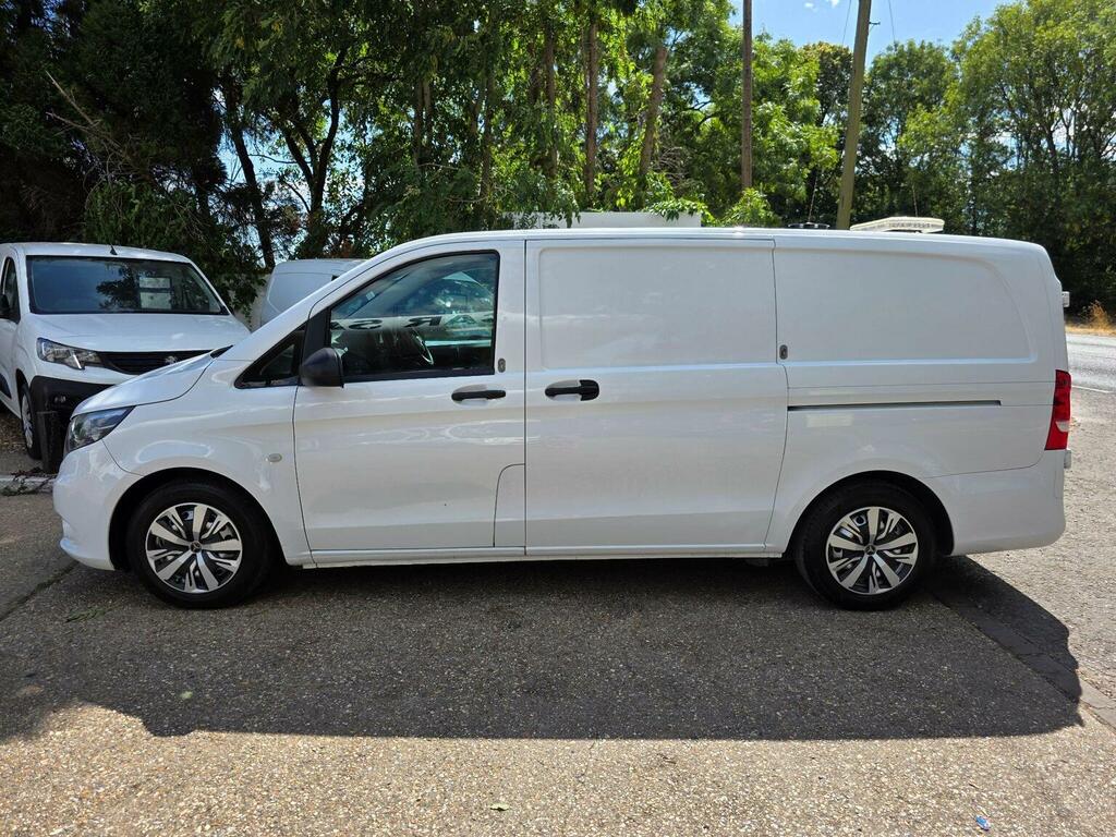 Mercedes-Benz Vito Panel Van 1.7 114 Cdi Progressive Fwd L2 Euro 6 S WP70AXO White #6