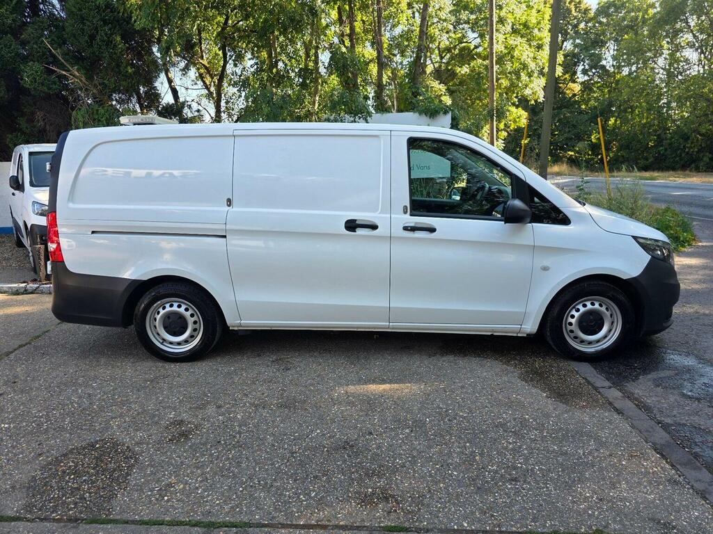 Mercedes-Benz Vito Panel Van 1.7 114 Cdi Progressive Fwd L2 Euro 6 S YL21KUT White #2