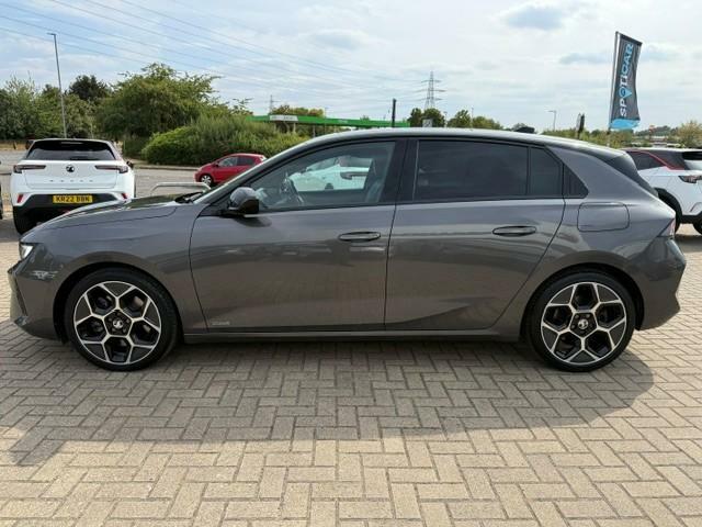Vauxhall Astra 1.6 12.4Kwh Ultimate Hatchback Plug-in Grey #4