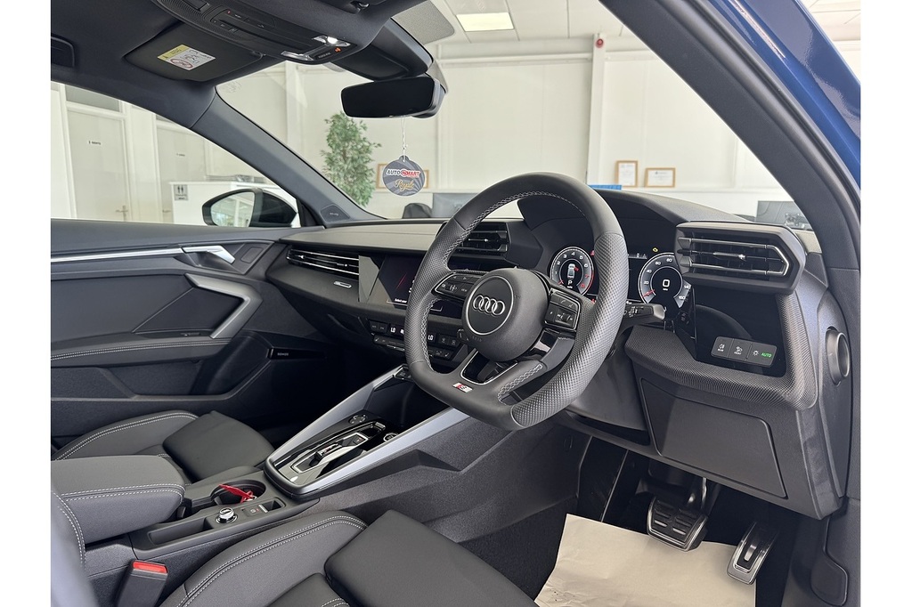 Audi A3 Sportback Black Edition 35 Tfsi 150 Ps S Tronic Blue #16