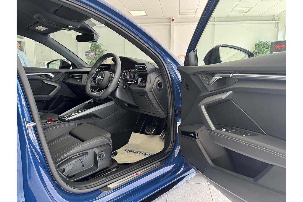 Audi A3 Sportback Black Edition 35 Tfsi 150 Ps S Tronic Blue #14
