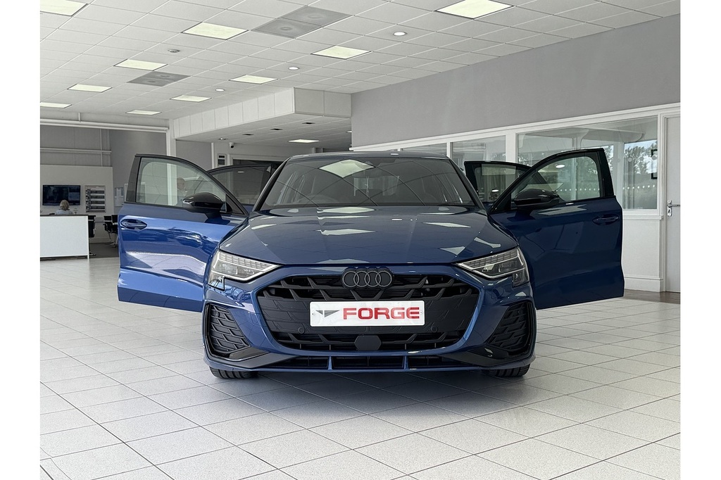 Audi A3 Sportback Black Edition 35 Tfsi 150 Ps S Tronic Blue #9