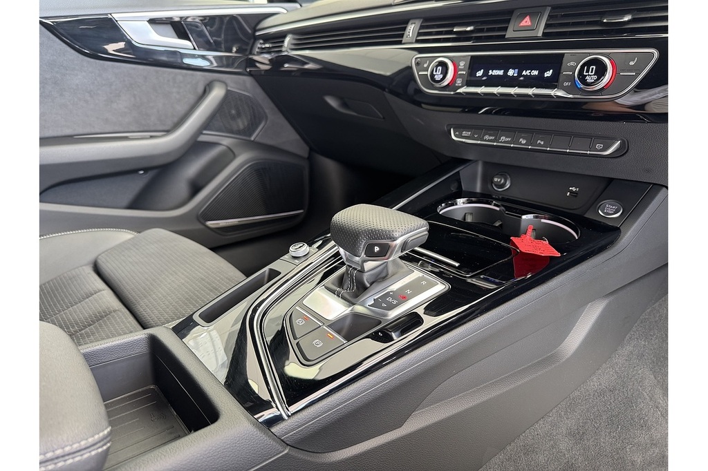 Audi A4 Avant Avant S Line 40 Tfsi 204 Ps S Tronic White #20