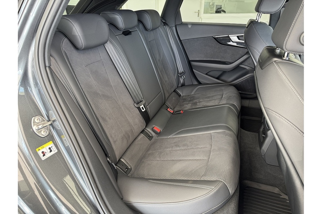 Audi A4 Avant Avant S Line 40 Tfsi 204 Ps S Tronic White #12