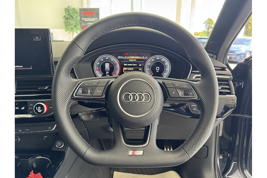 Audi A4 Avant Avant S Line 40 Tfsi 204 Ps S Tronic White #16
