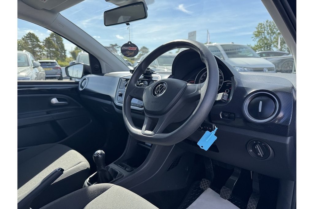 Volkswagen Up 1.0 Black Edition Hatchback Euro Blue #16