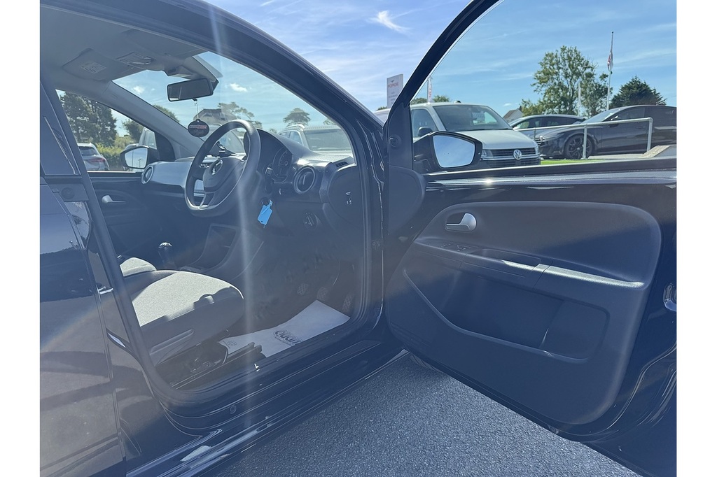 Volkswagen Up 1.0 Black Edition Hatchback Euro Blue #14