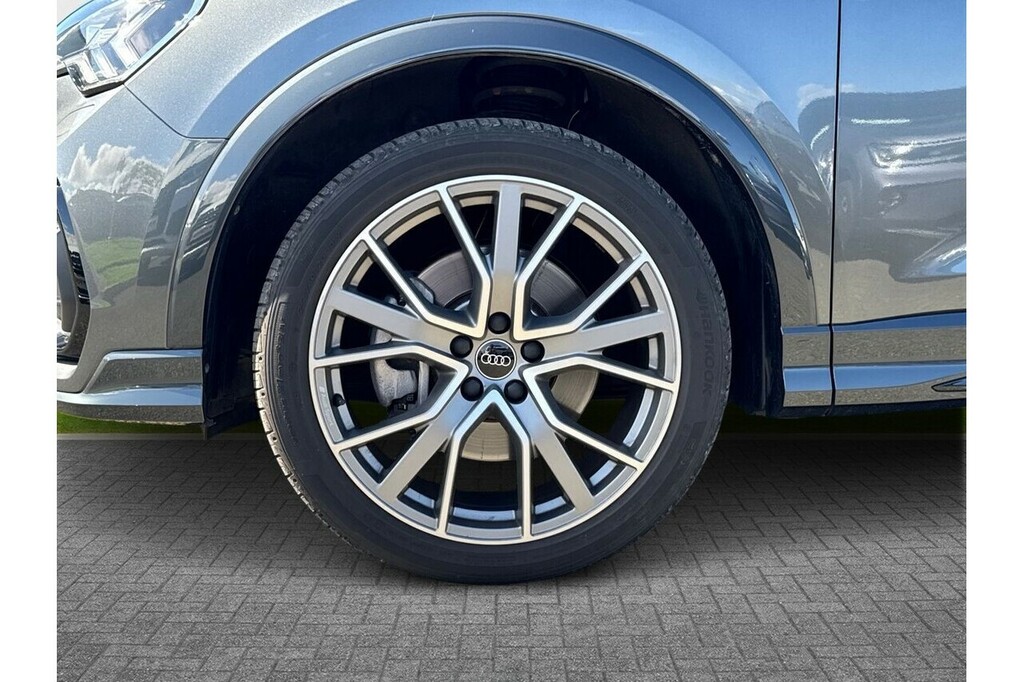 Audi Q3 2.0 Tdi 40 Black Edition S Tronic Quattro 1 FE75YGJ Grey #4