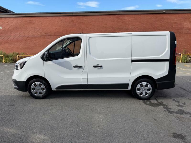 Renault Trafic 2.0-Dci-blue-sl28-business-l1-h1-euro-6-ss-5dr  #6