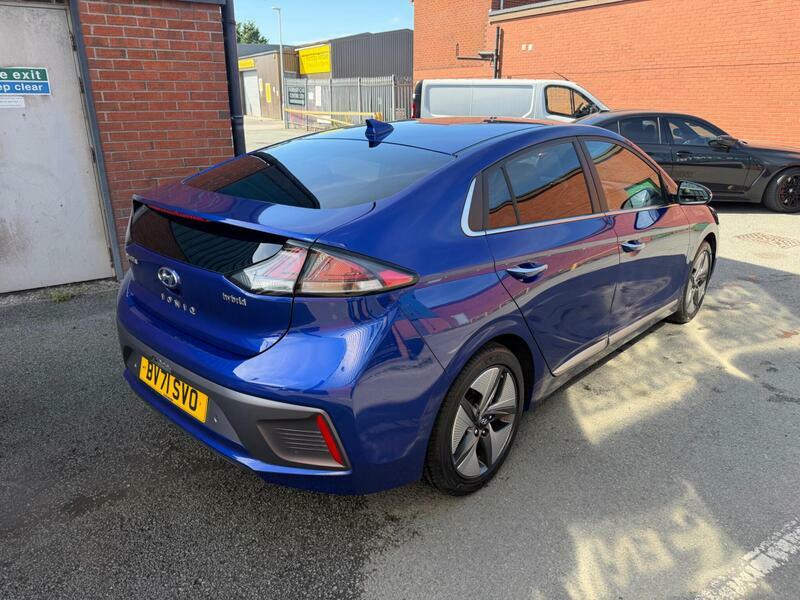 Hyundai Ioniq 1.6-H-gdi-premium-se-dct-euro-6-ss-5dr Blue #3