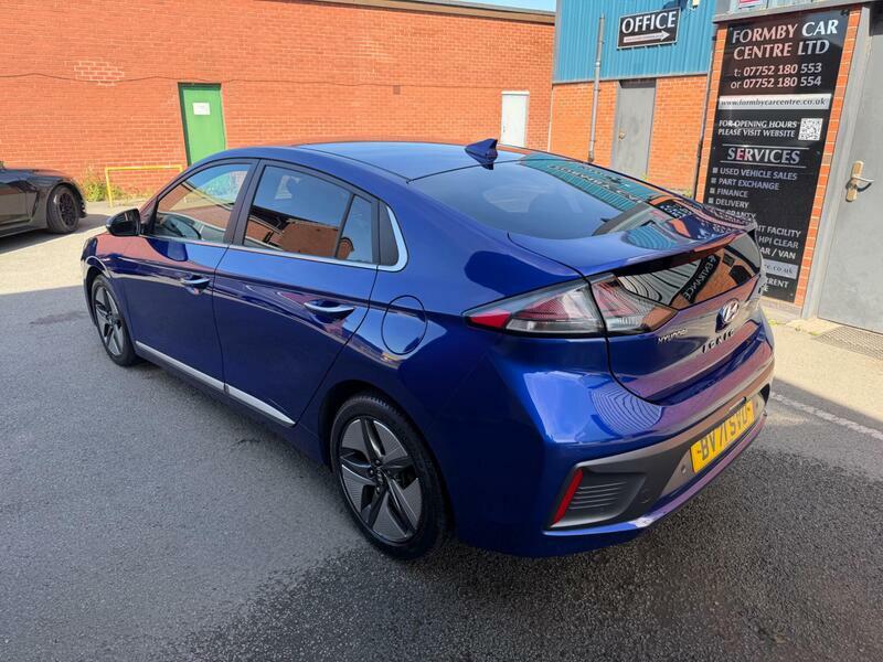 Hyundai Ioniq 1.6-H-gdi-premium-se-dct-euro-6-ss-5dr Blue #4