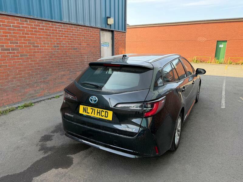 Toyota Corolla 1.8-Vvt-h-icon-tech-touring-sports-cvt-euro-6-ss Black #2