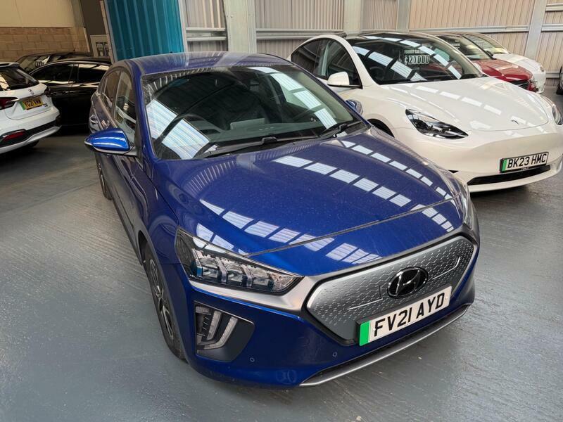 Hyundai Ioniq 38.3kwh-premium-se-auto-5dr Blue