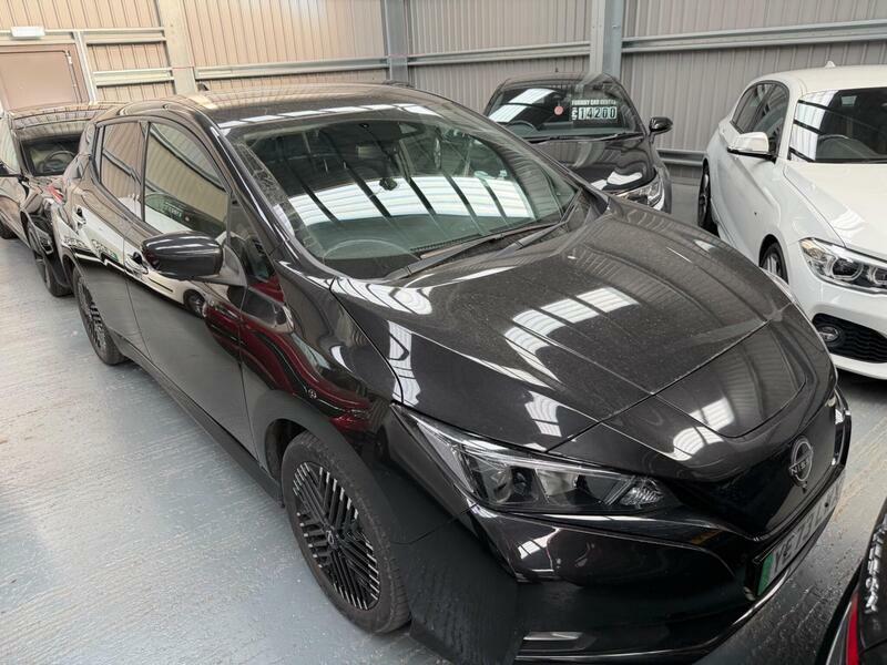 Nissan Leaf 39kwh-n-connecta-auto-5dr Black