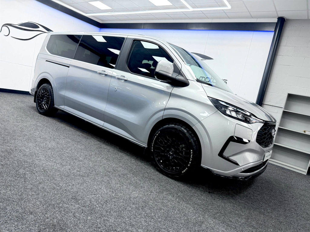 Ford Tourneo Custom 2.5 340 Duratec 11.8Kwh Titanium L2 Euro 6