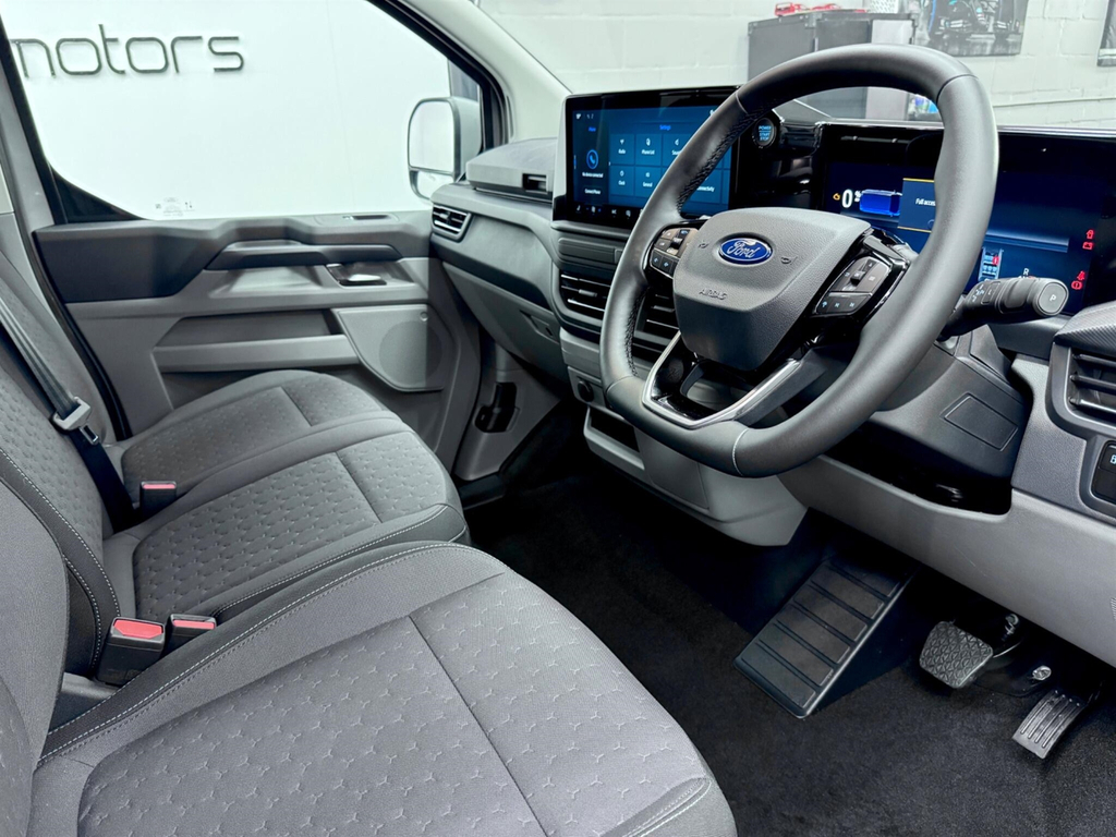 Ford Transit Custom 2.5 320 Duratec 11.8Kwh Limited Crew Van L1 H #6
