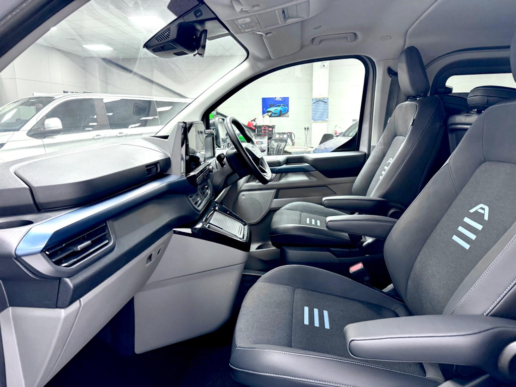 Ford Tourneo Custom 320 L2 Lwb 9 Seat Titanium 136Ps Eu6 Minibus Grey #27