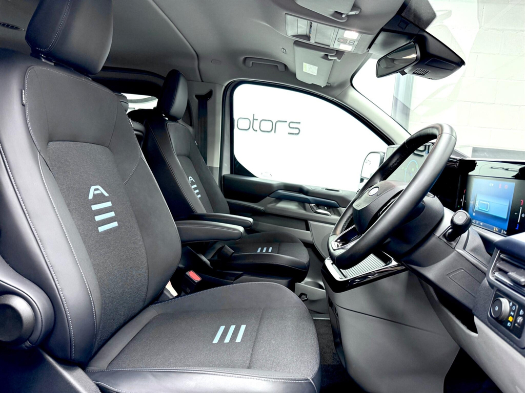 Ford Tourneo Custom 320 L2 Lwb 9 Seat Titanium 136Ps Eu6 Minibus Grey #24