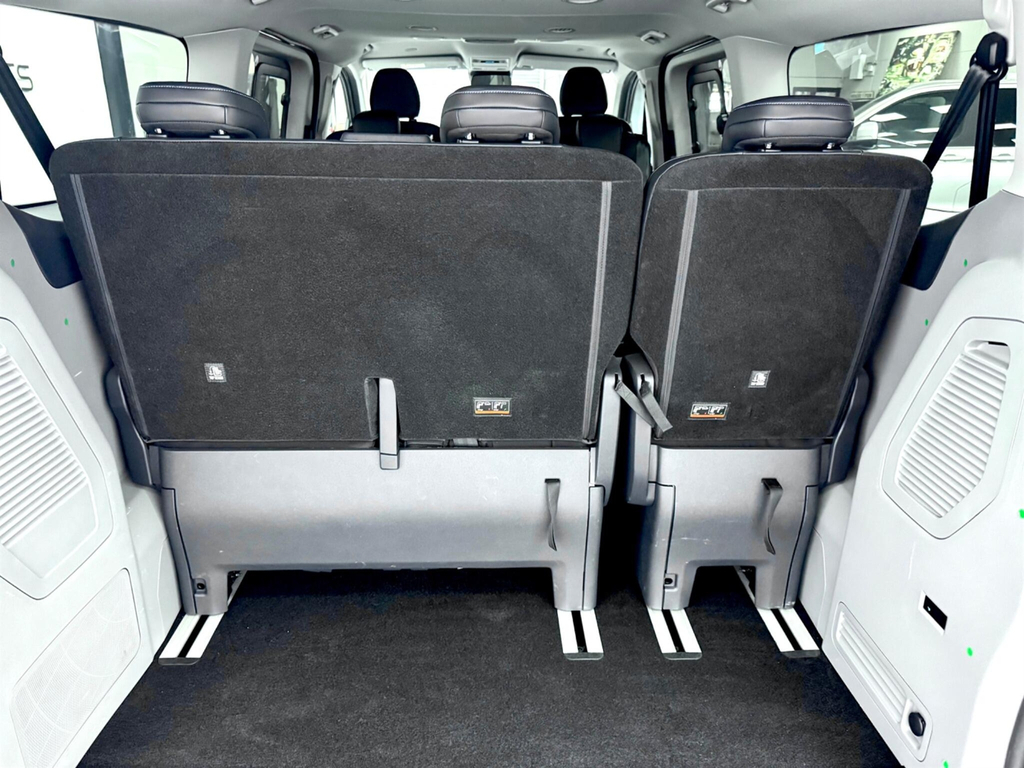 Ford Tourneo Custom 320 L2 Lwb 9 Seat Titanium 136Ps Eu6 Minibus Grey #31