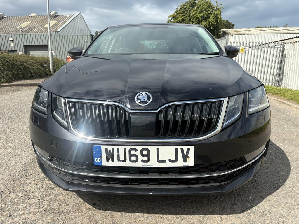 Skoda Octavia 1.6 Tdi Scr Se L Hatchback Euro Black #2