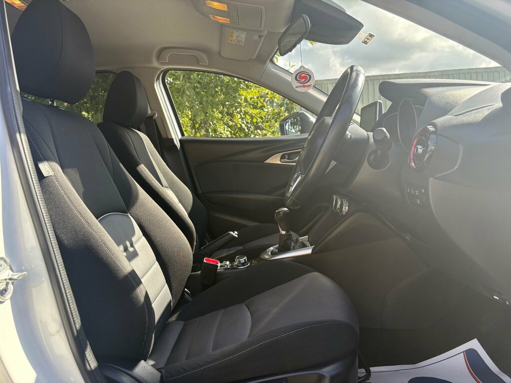 Mazda CX-3 2.0 Skyactiv-g Se-l Nav Suv Euro BV65GUH White #4