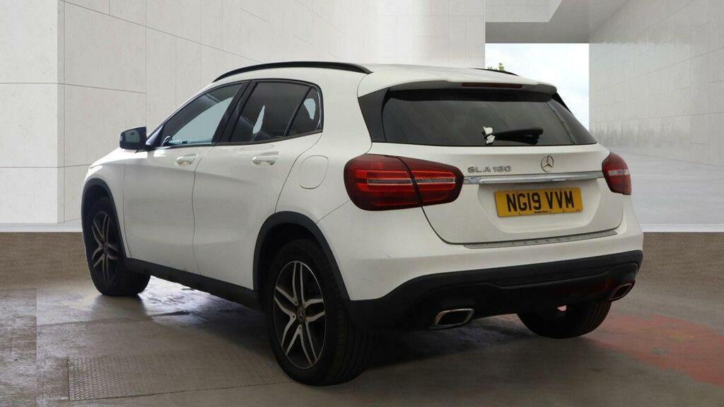 Mercedes-Benz GLA Class 1.6 Gla180 Urban Edition Euro 6 Ss White #4