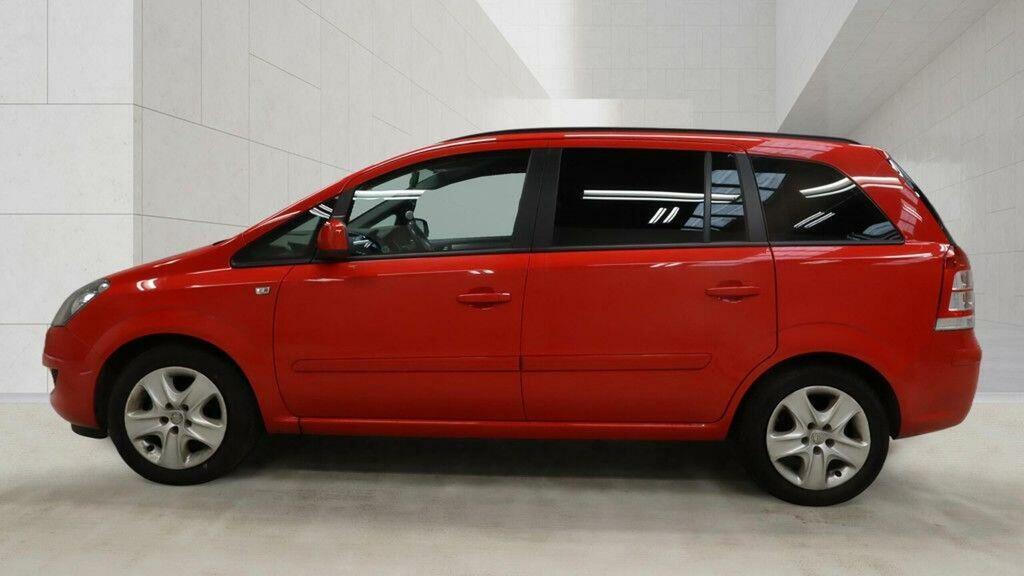 Vauxhall Zafira 1.8 16V Exclusiv Euro 5 Red #6