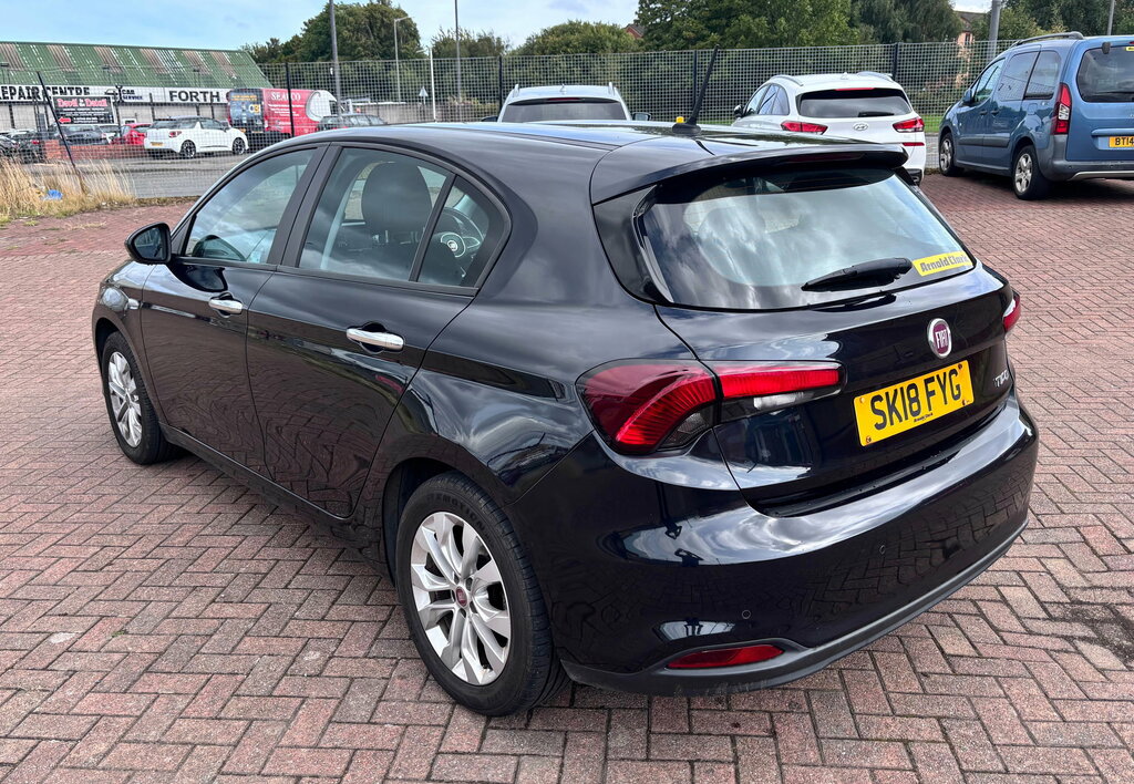 Fiat Tipo 1.4 Mpi Easy Plus Hatchback Euro Black #5