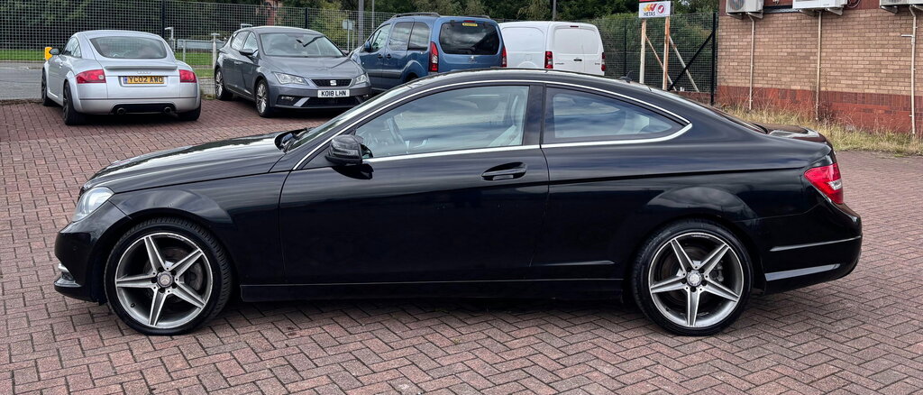 Mercedes-Benz C Class 2.1 C220 Cdi Blueefficiency Executive Se Coupe LL13XTN Black #3