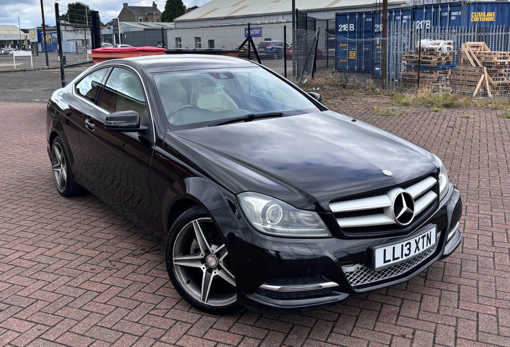 Mercedes-Benz C Class 2.1 C220 Cdi Blueefficiency Executive Se Coupe Black