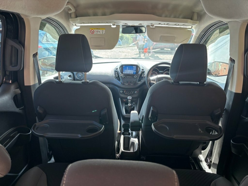 Ford Tourneo Courier Mpv Black #4